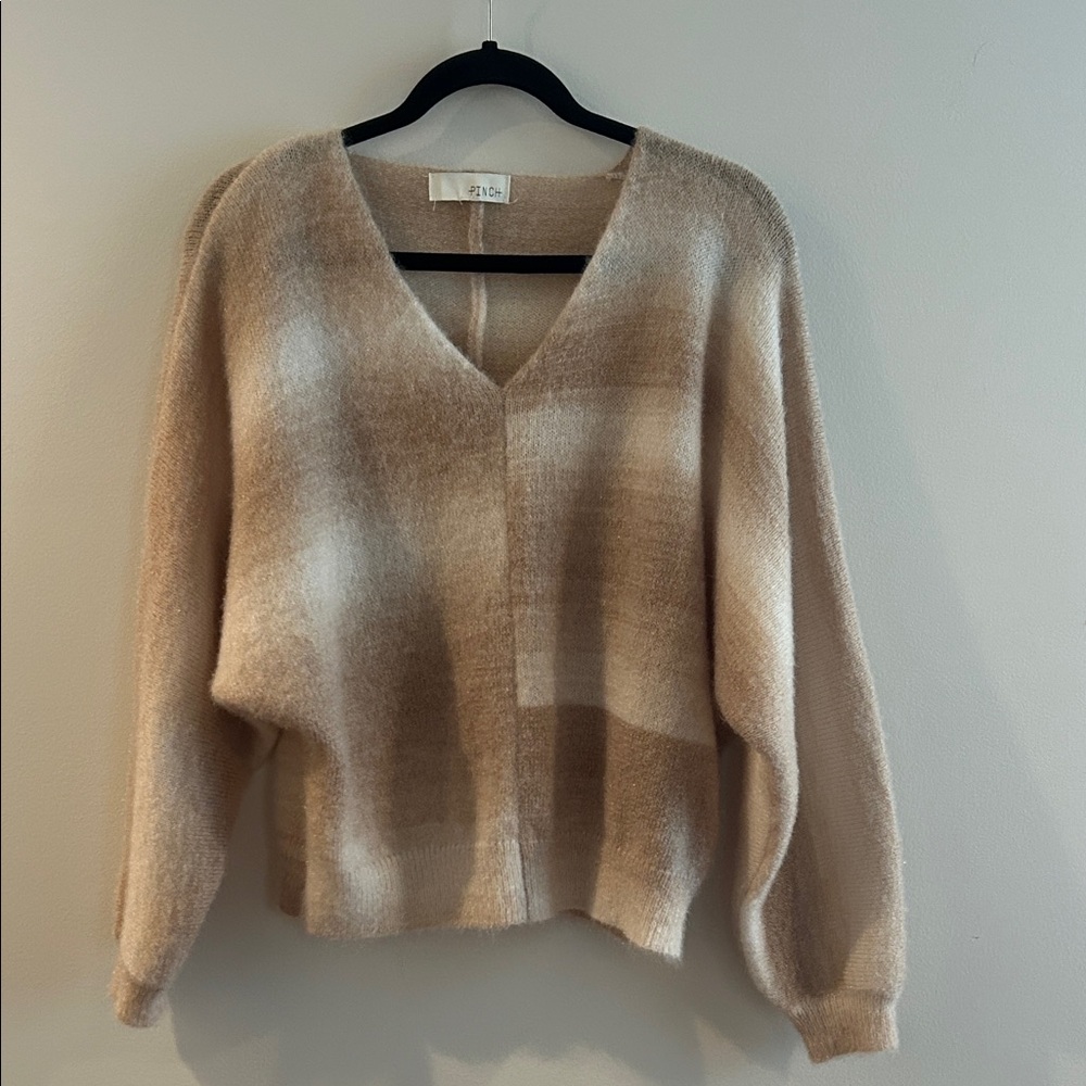 Pinch Soft Beige & Cream V-Neck Sweater, Boxy, Cropped, Size M